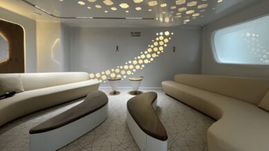 Why do many dental clinics in the UAE offer luxury lounge experiences